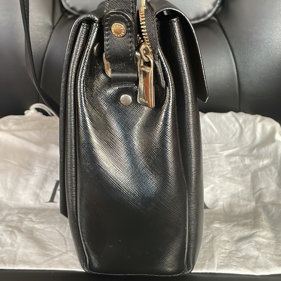 SOLD‼️‼️Authentic FURLA Two-face Crossbody Bag🖤 - Picture 7 of 17